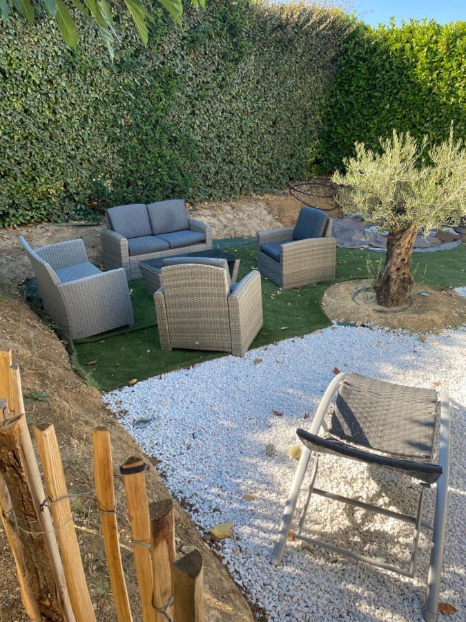 Petit Nid Douillet En Luberon Avec Spa Ansouis Exteriör bild